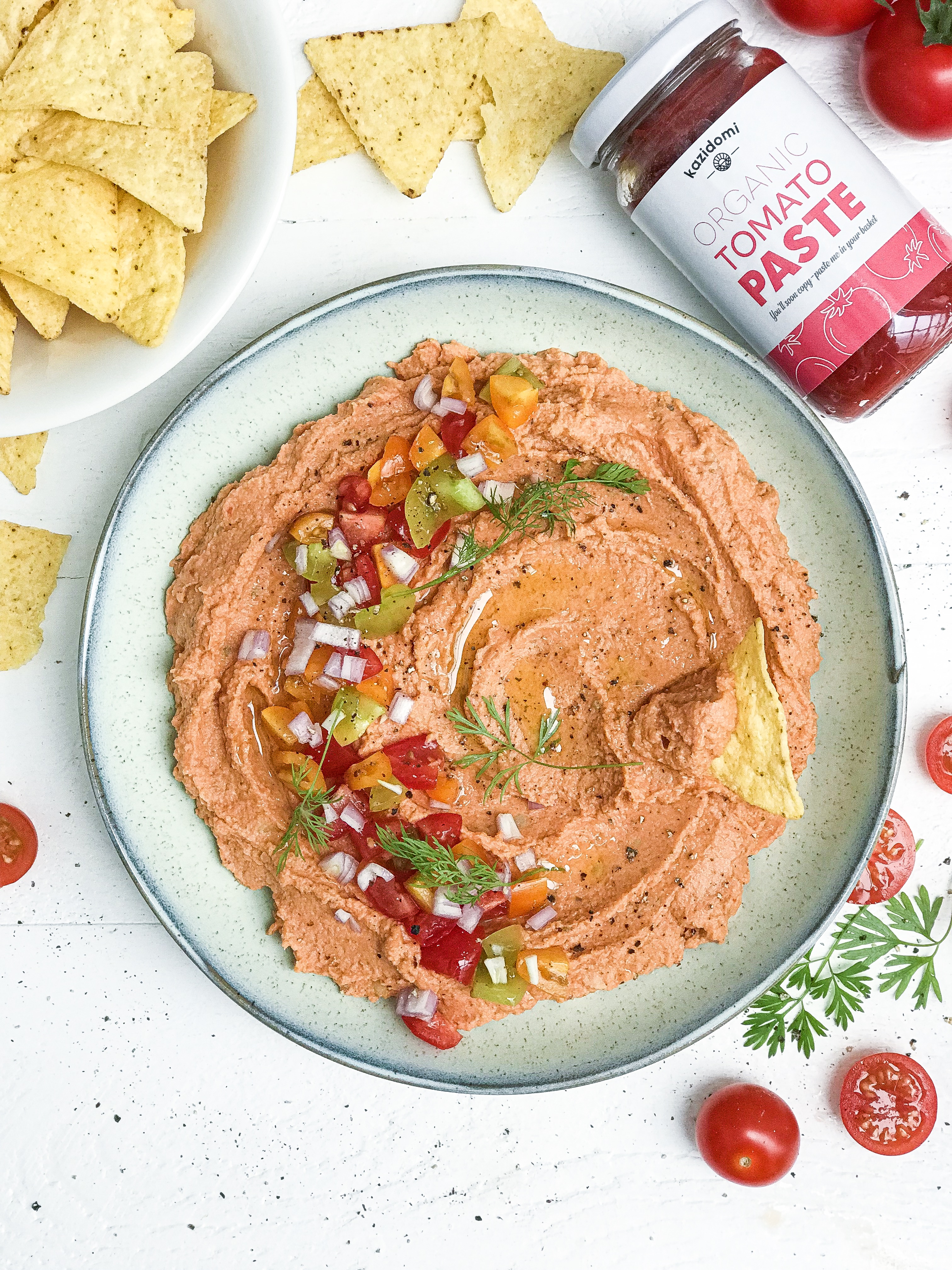 Houmous épicé à la tomate
